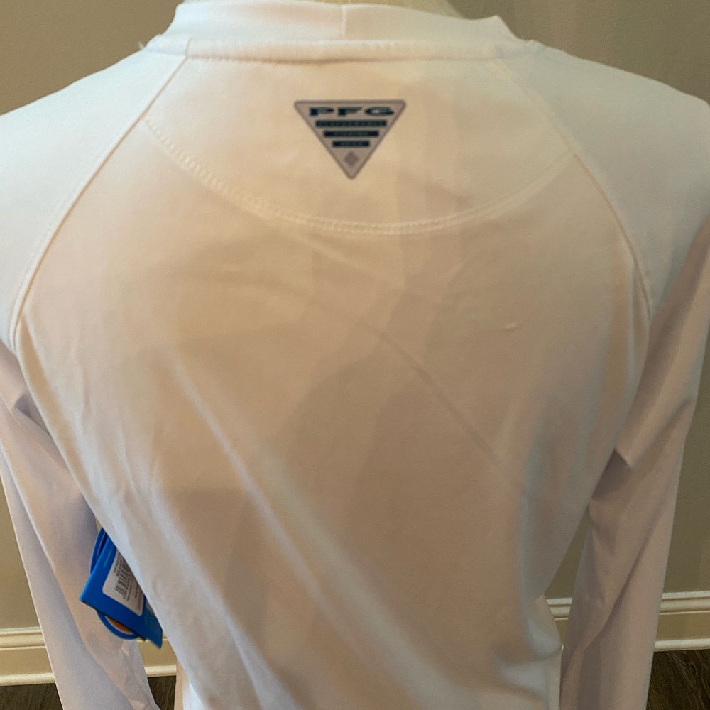 Columbia Tidal Sands Graphic Tee Women’s  NWT - Picture 2 of 5